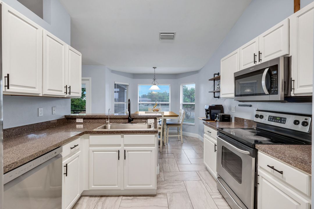 1402 NE 19th Terrace, Cape Coral, FL 33909