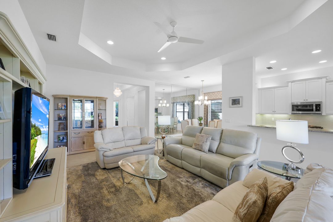 4019 Aspen Chase Dr, Naples, FL 34119