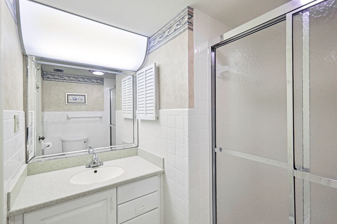 788 Park Shore Dr #E31, Naples, FL 34103