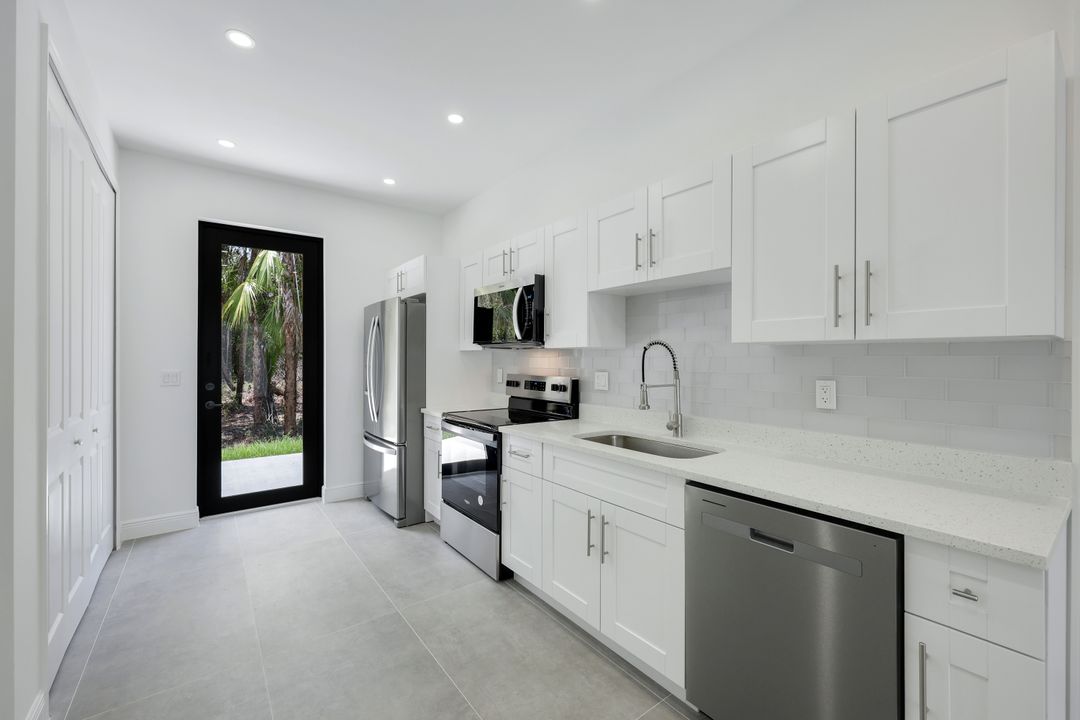 4393 32nd Ave SE, Naples, FL 34117