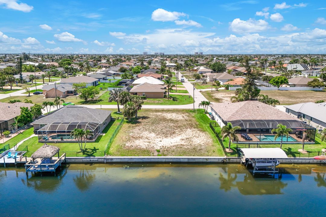 1227 SW 37th St, Cape Coral, FL 33914
