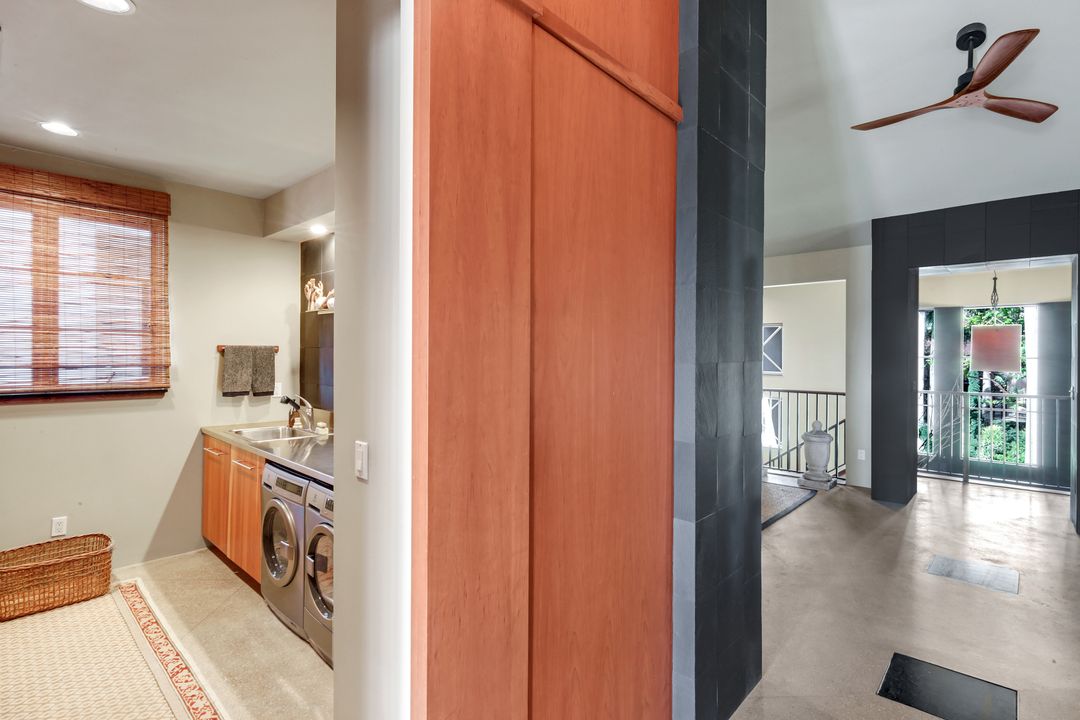 290 Channel Dr, Naples, FL 34108