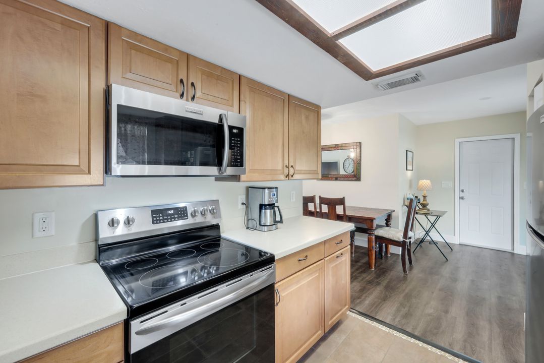 27051 Edgewood St, Bonita Springs, FL 34135