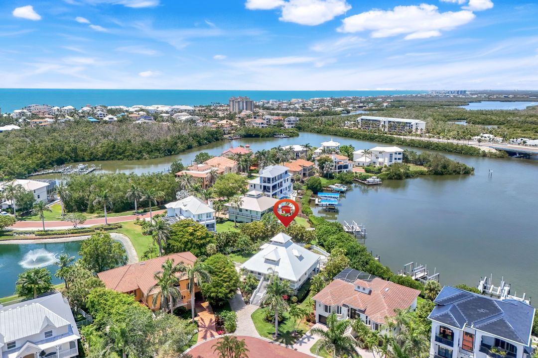 203 San Mateo Dr, Bonita Springs, FL 34134