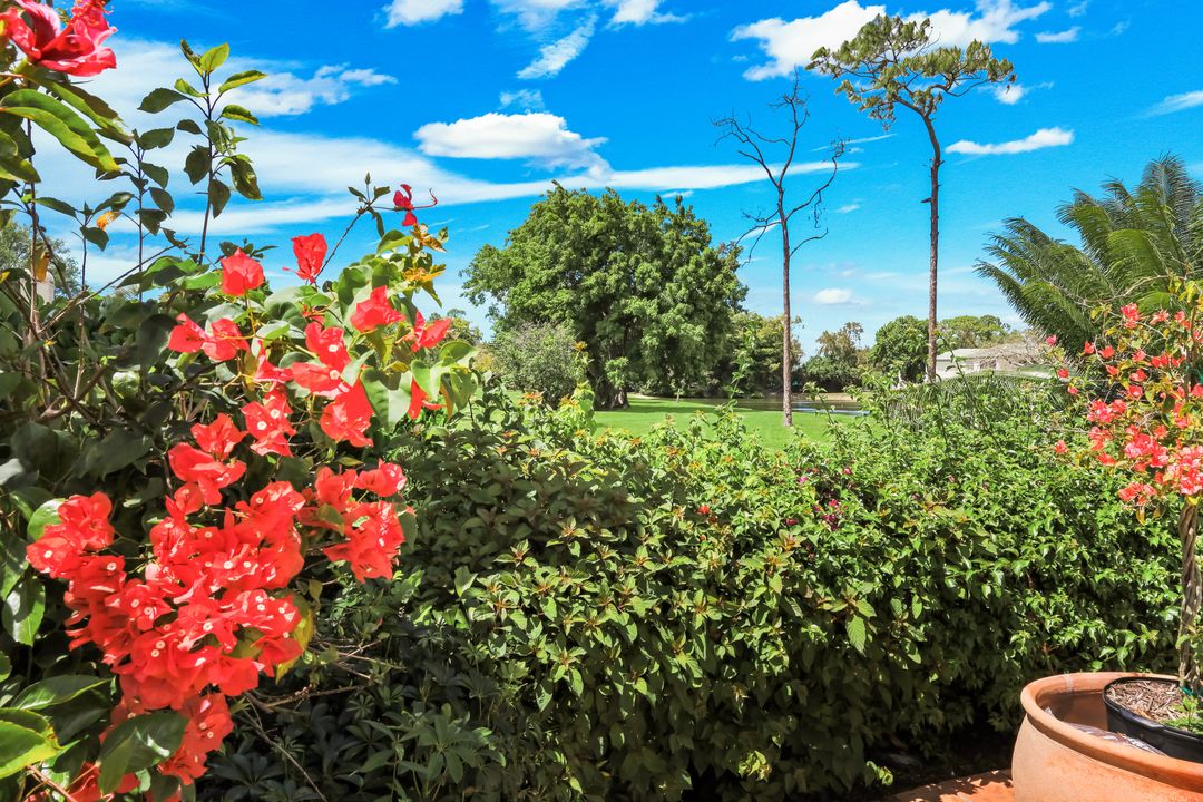 330 Bald Eagle Dr, Naples, FL 34105