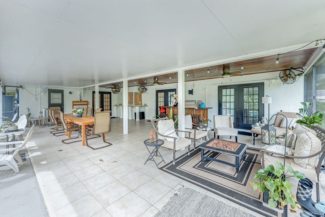 17451 Oak Creek Rd, Alva, FL 33920