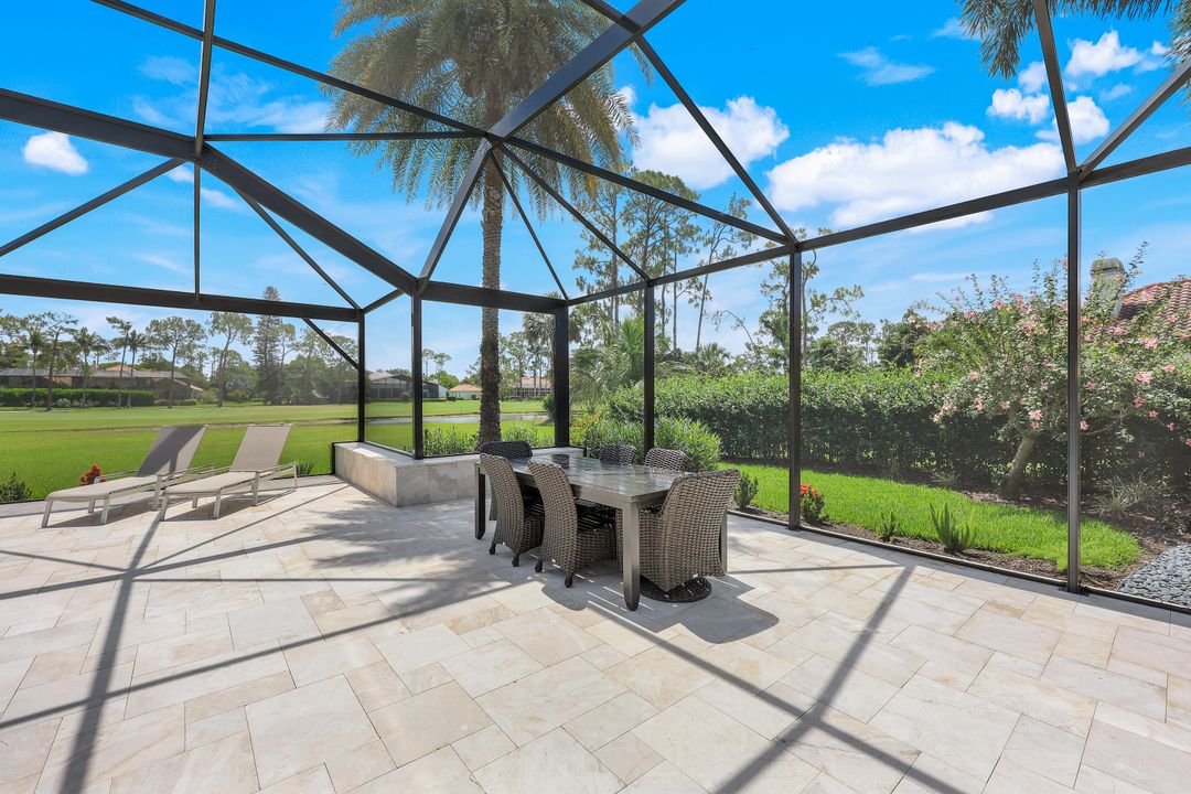 4701 Oak Leaf Dr, Naples, FL 34119