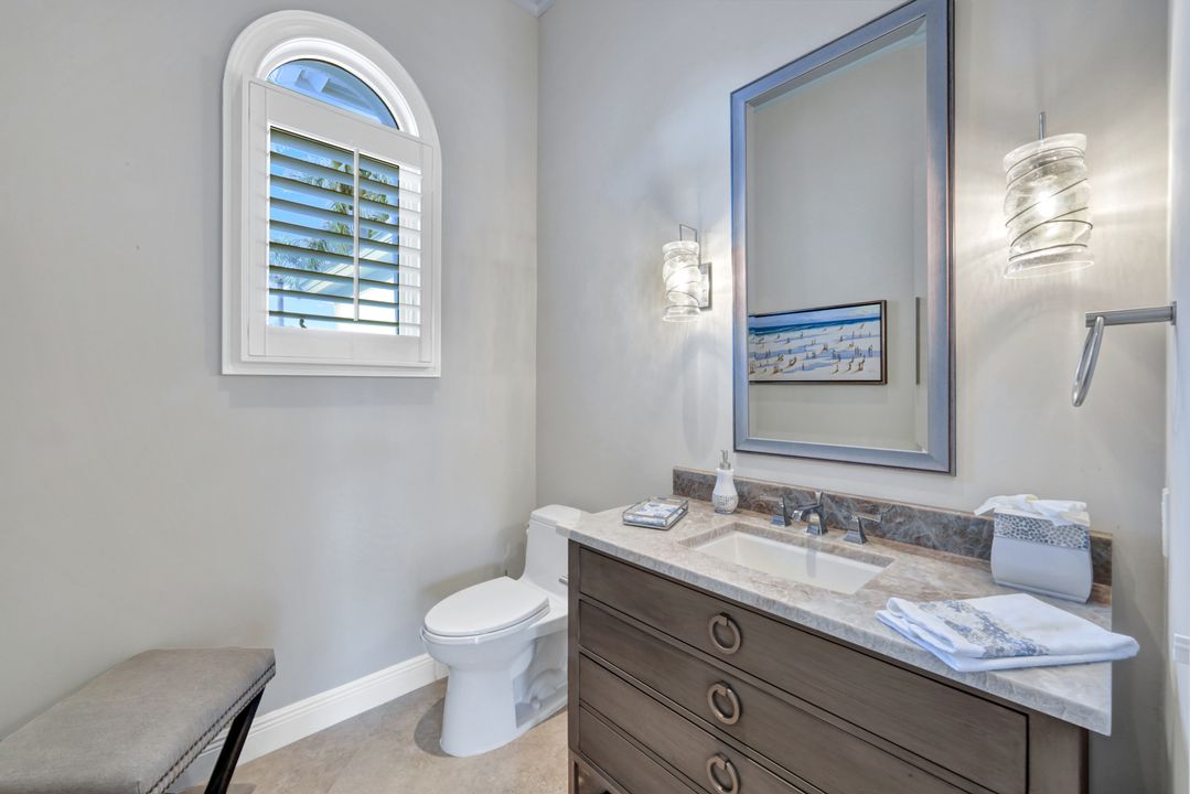 253 Cheshire Way, Naples, FL 34110