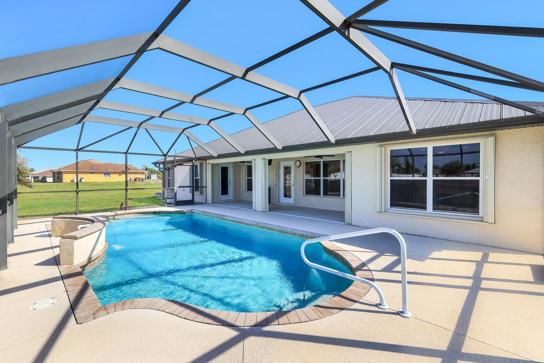 1207 NW 15th Terrace, Cape Coral, FL 33993