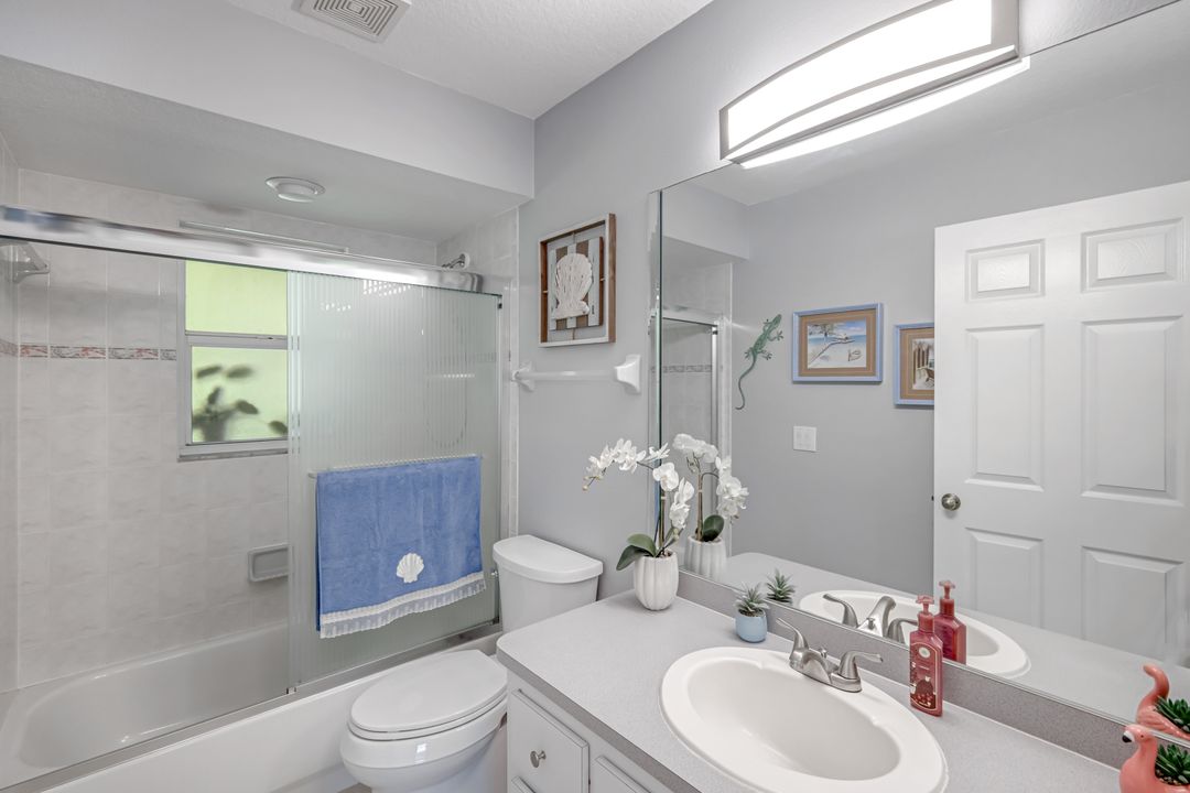 213 SW 38th Terrace, Cape Coral, FL 33914