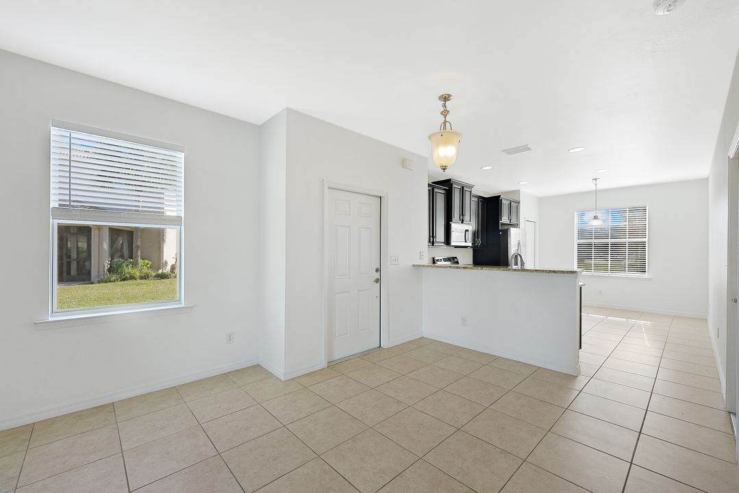 3827 Clearbrook Ln, Fort Myers, FL 33966