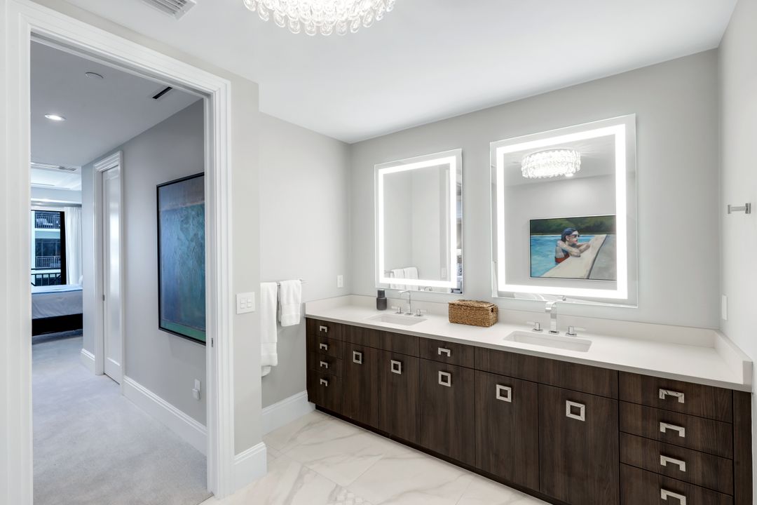 1130 3rd Ave S #405, Naples, FL 34102