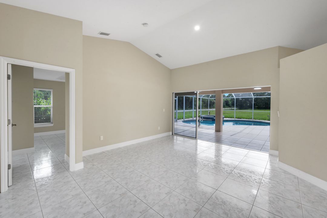 1795 Desoto Blvd S, Naples, FL 34117