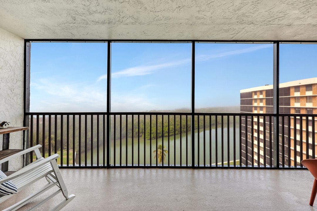 11 Bluebill Ave #1005, Naples, FL 34108