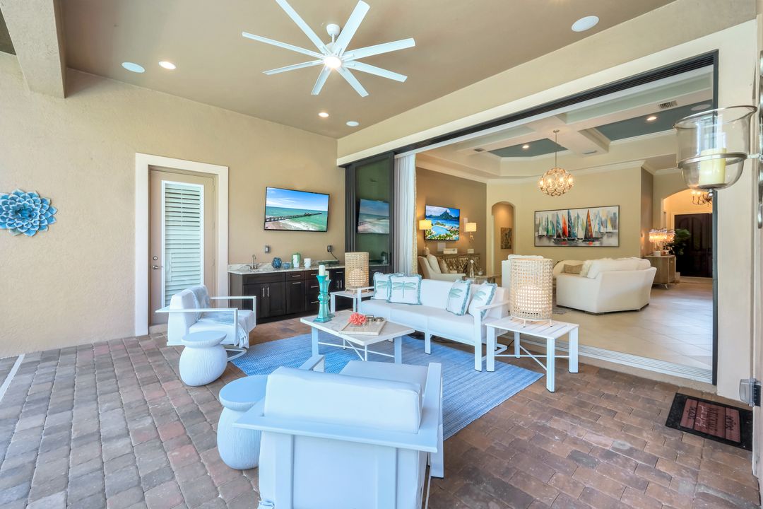 6419 Vivaldi Ct, Naples, FL 34113
