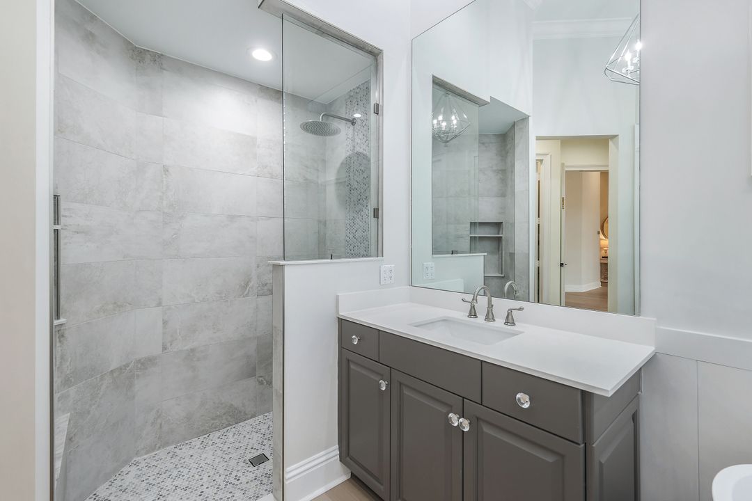 7395 Monteverde Way, Naples, FL 34119