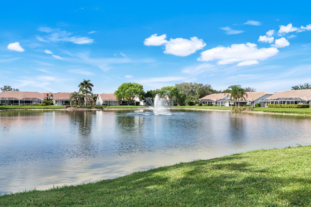 2266 Stacil Cir, Naples, FL 34109