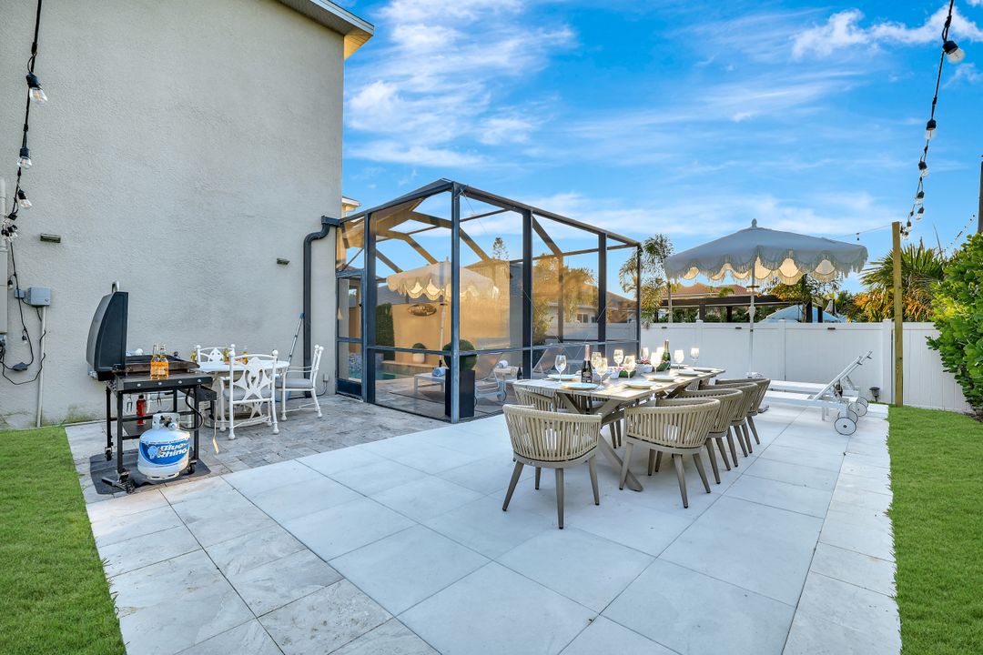 531 105th Ave N, Naples, FL 34108