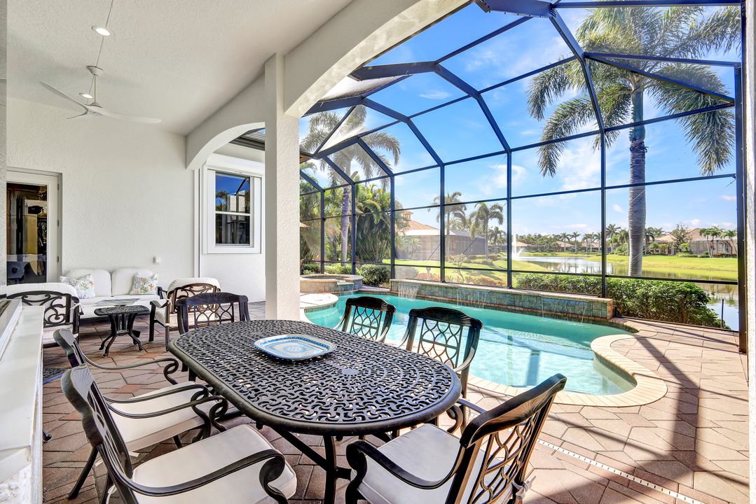 5746 Hammock Isles Dr, Naples, FL 34119