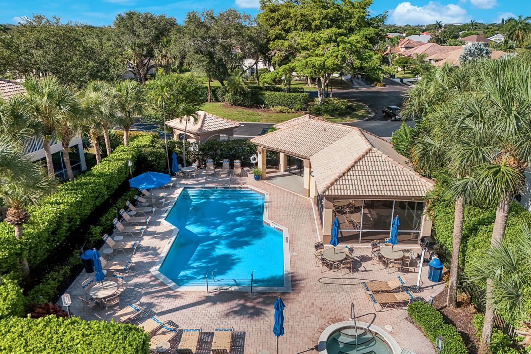 7720 Gardner Dr  #201, Naples, FL 34109