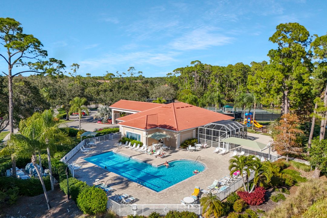 5852 Northridge Dr, Naples, FL 34110