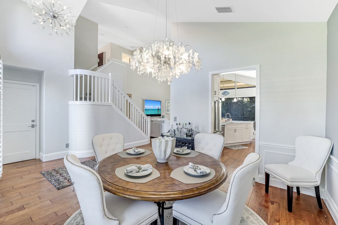 8828 Ventura Way, Naples, FL 34109