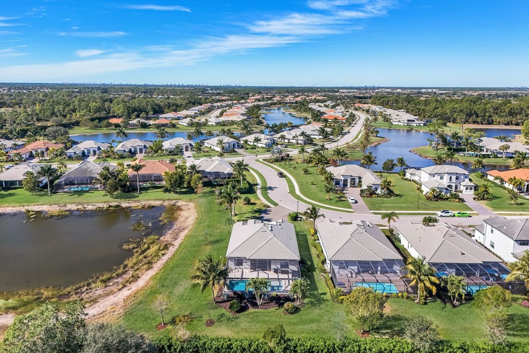 2302 Grenadines Way, Naples, FL