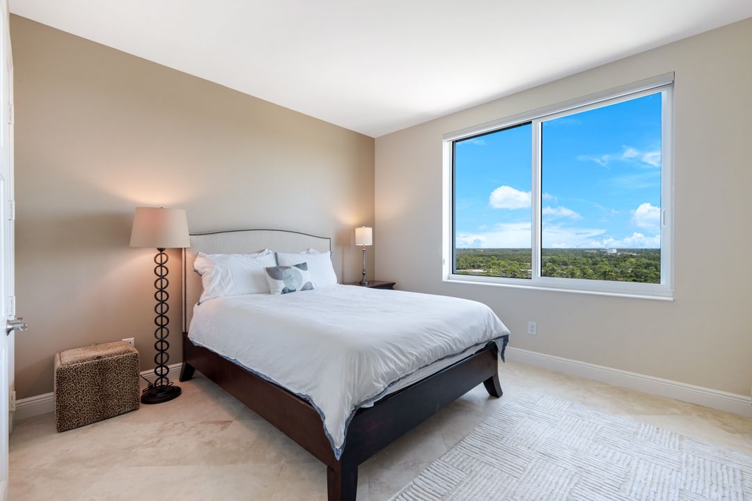 265 Indies Way #904, Naples, FL 34110
