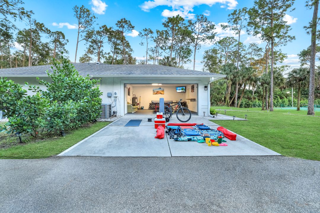 6641 Golden Gate Pkwy, Naples, FL 34105