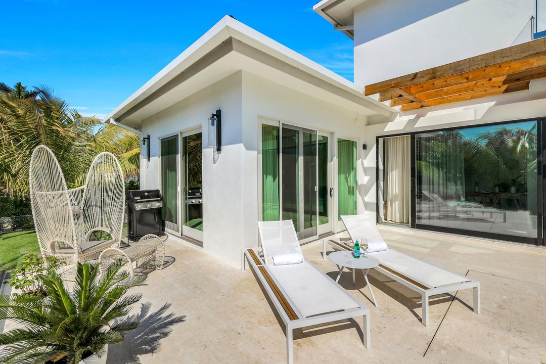 14 Sabre Ln, Naples, FL 34102