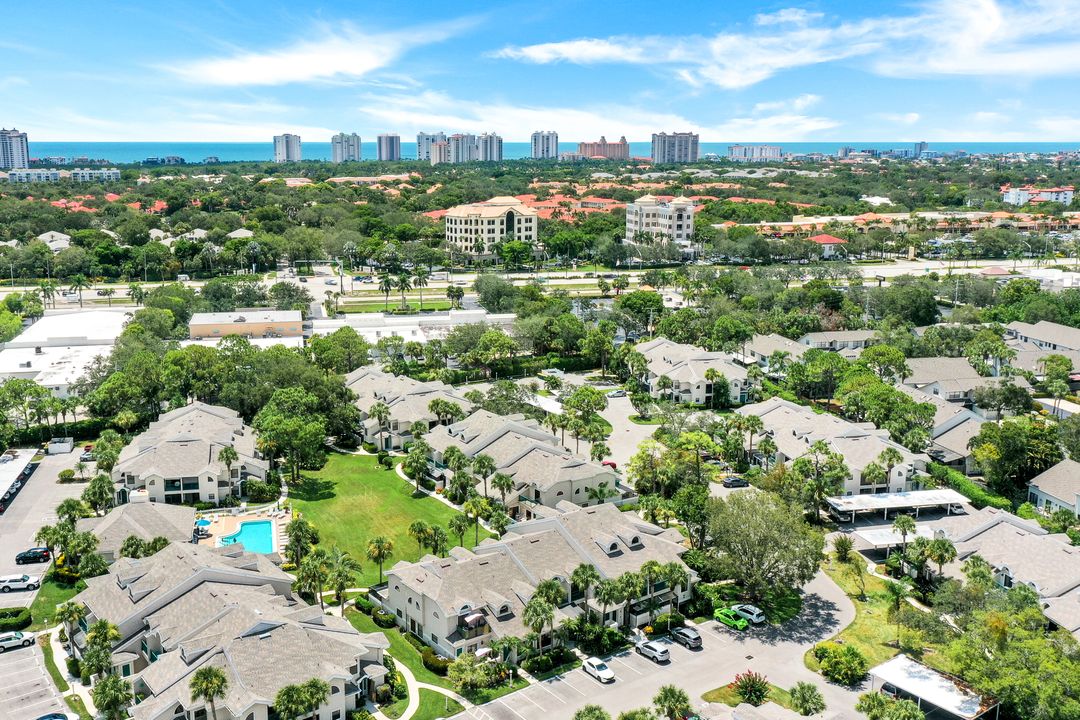 66 Emerald Woods Dr #H7, Naples, FL 34108