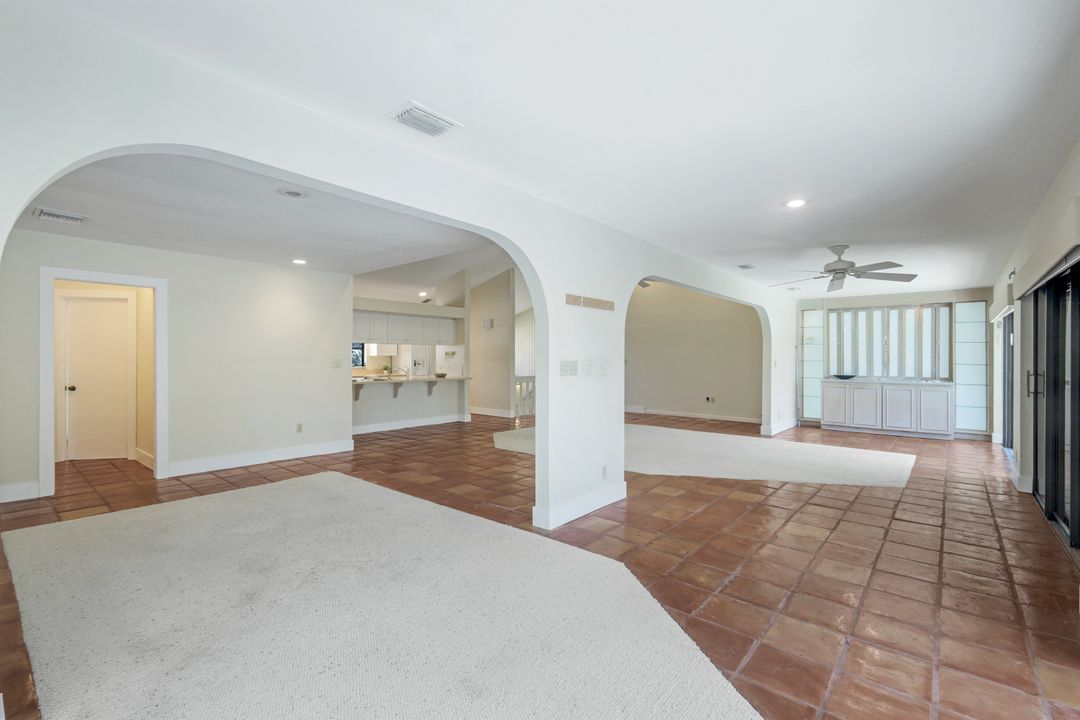 1043 Blue Heron Dr, Sanibel, FL 33957