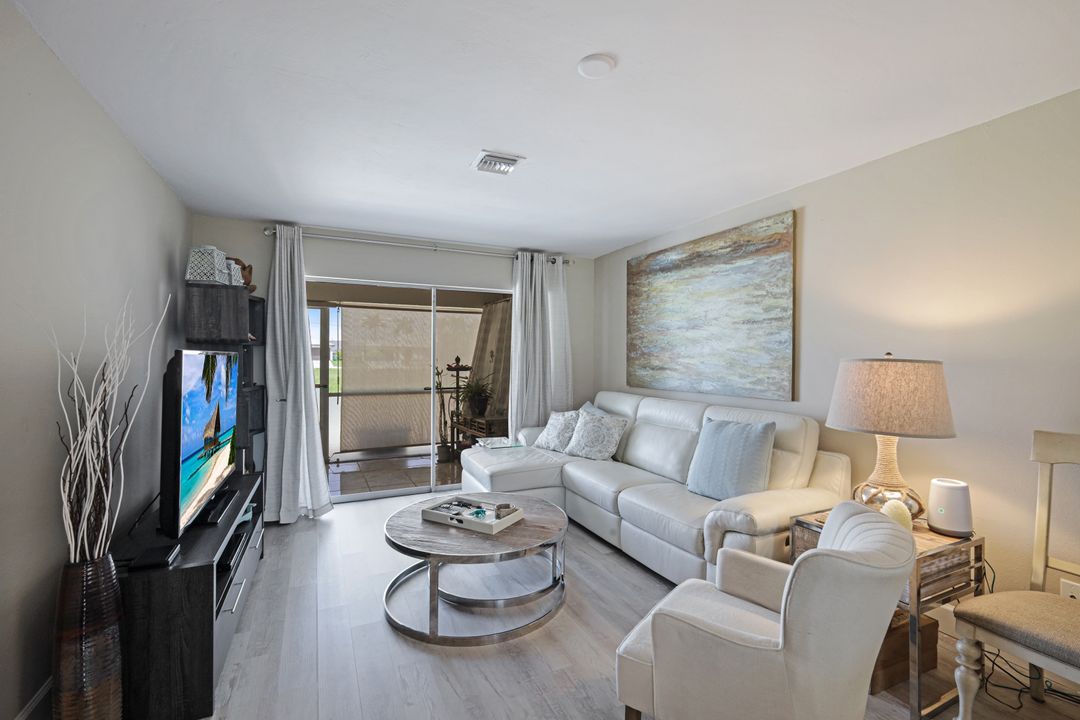 321 Cape Coral Pkwy W #105, Cape Coral, FL 33914