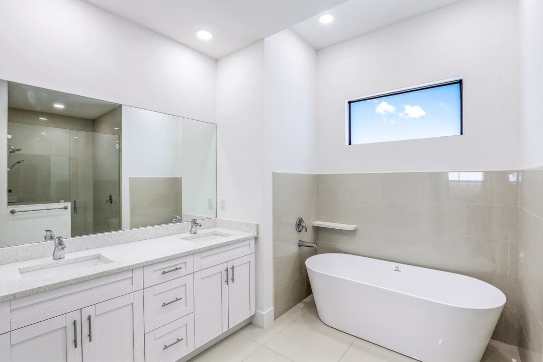 420 SW 31st Pl, Cape Coral, FL 33991