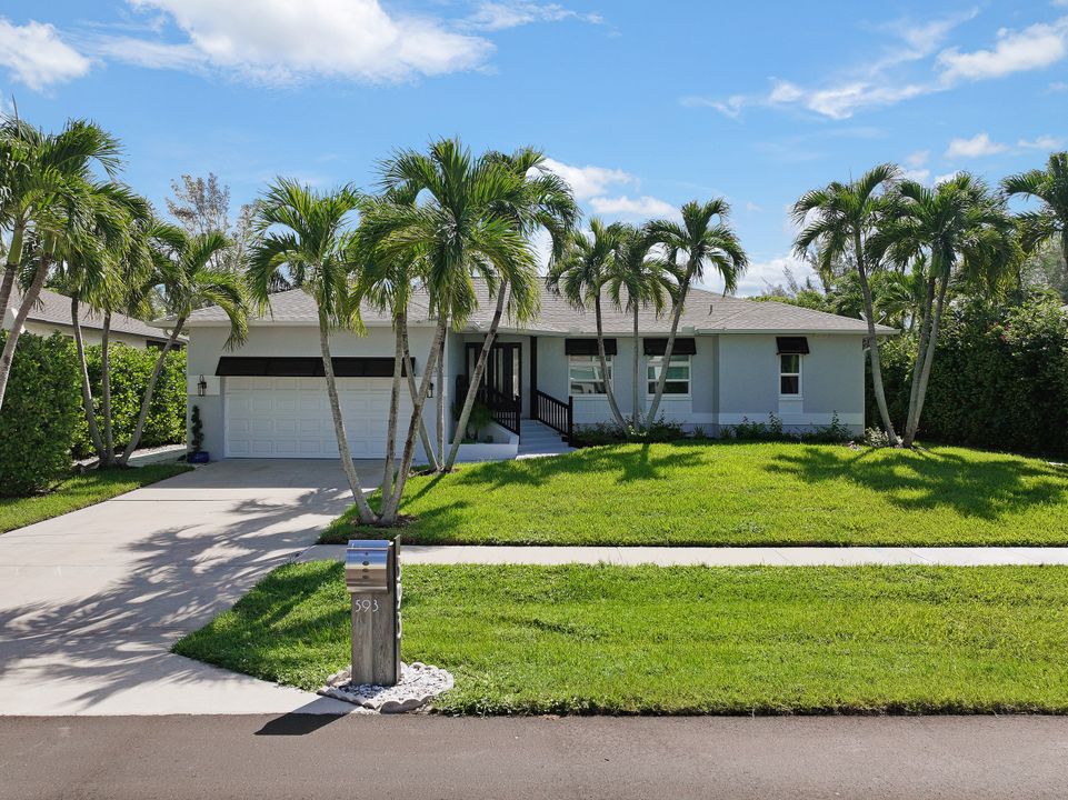 593 Somerset Ct, Marco Island, FL 34145