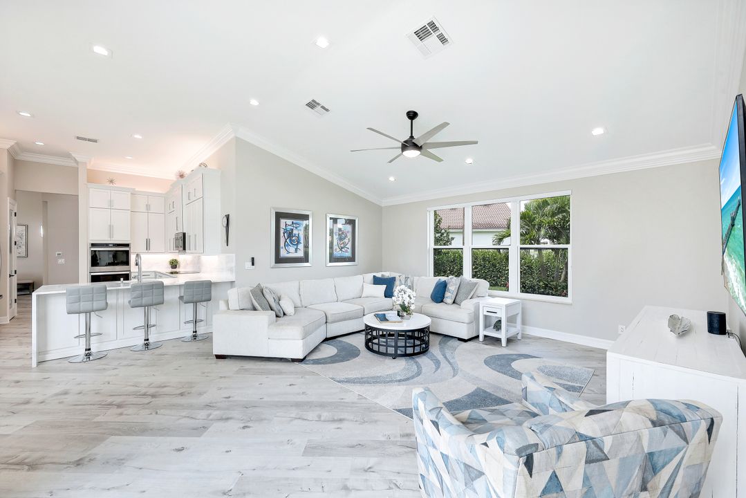 2179 Canary Island Cove, Naples, FL 34119