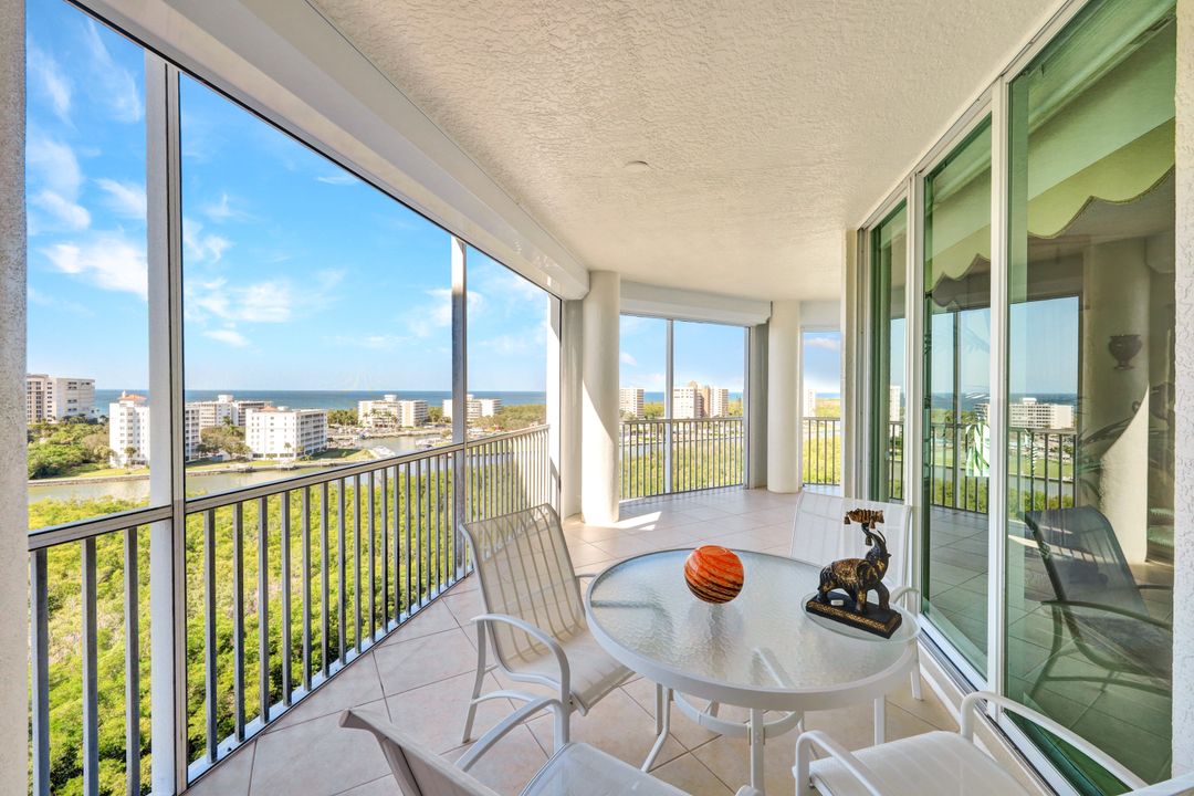 300 Dunes Blvd #1007, Naples, FL 34110