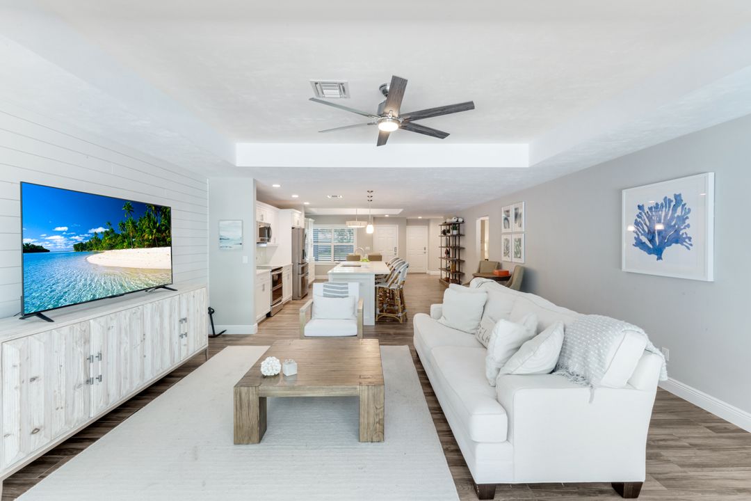 743 108th Ave N, Naples, FL 34108