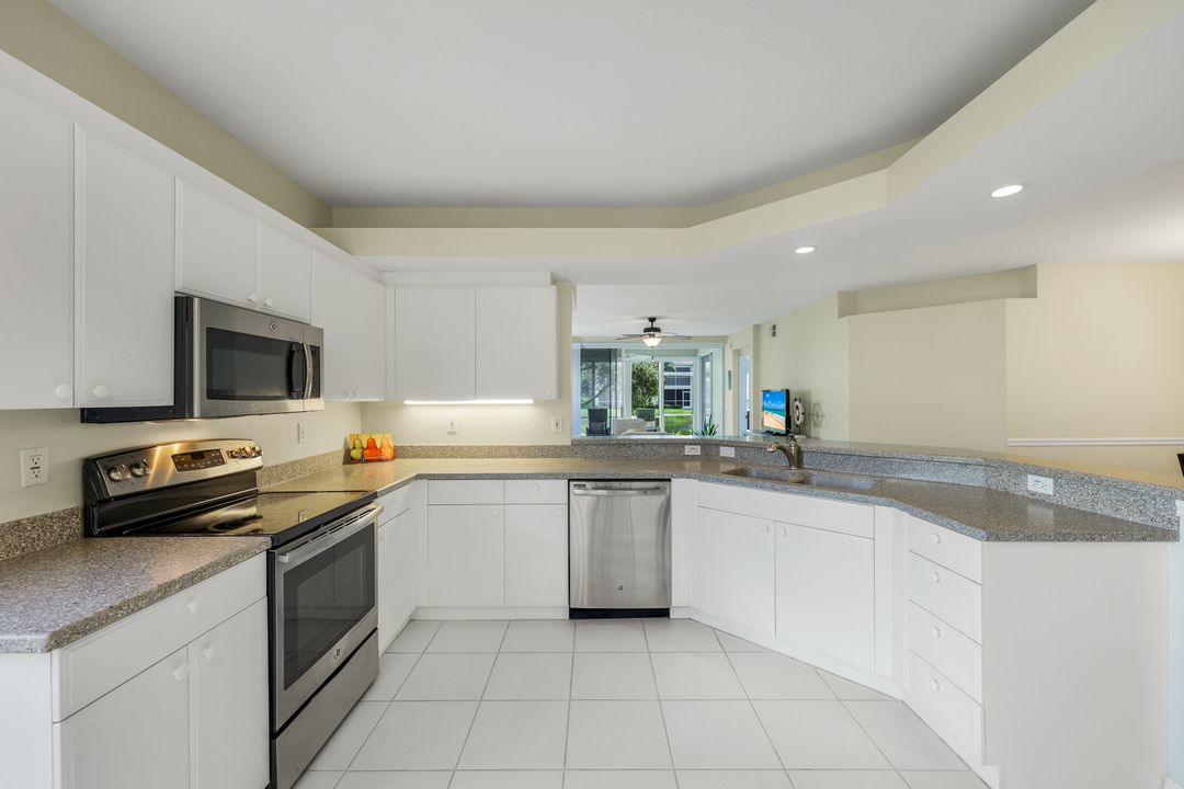 10910 Santa Margherita Rd #101, Bonita Springs, FL 34135