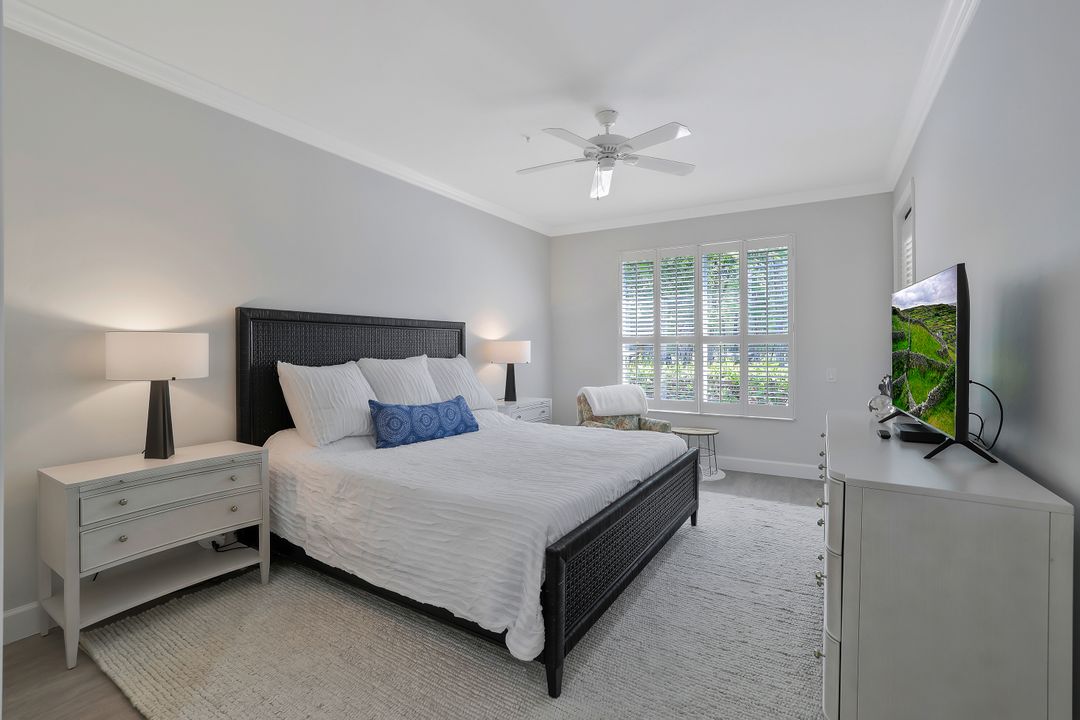 8275 Danbury Blvd #104, Naples, FL 34120