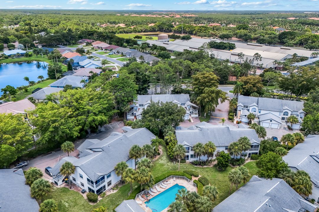 9624 Crescent Garden Dr #201, Naples, FL 34109