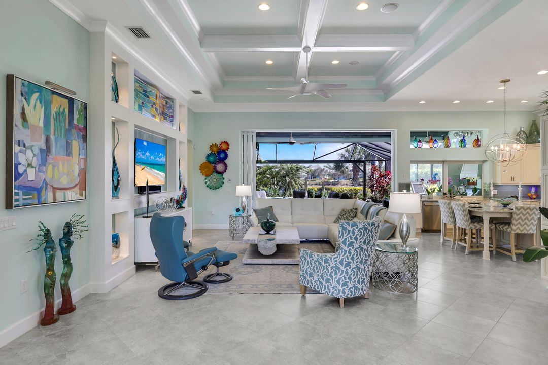 6320 Lyford Isle Dr, Naples, FL 34112