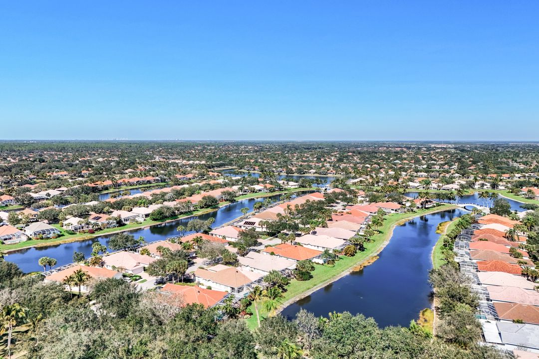 3025 Futuna Ln, Naples, FL 34119