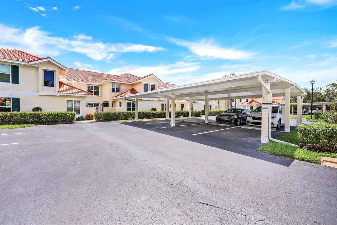 5440 Worthington Ln, Naples, FL 34110