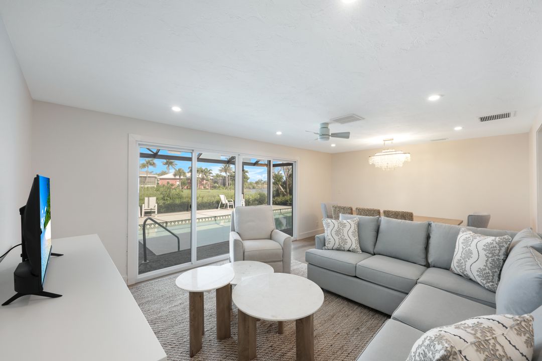707 Durion Ct, Sanibel, FL 33957