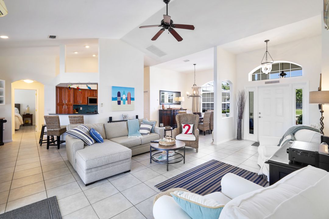 2125 Cape Coral Pkwy W, Cape Coral, FL 33914