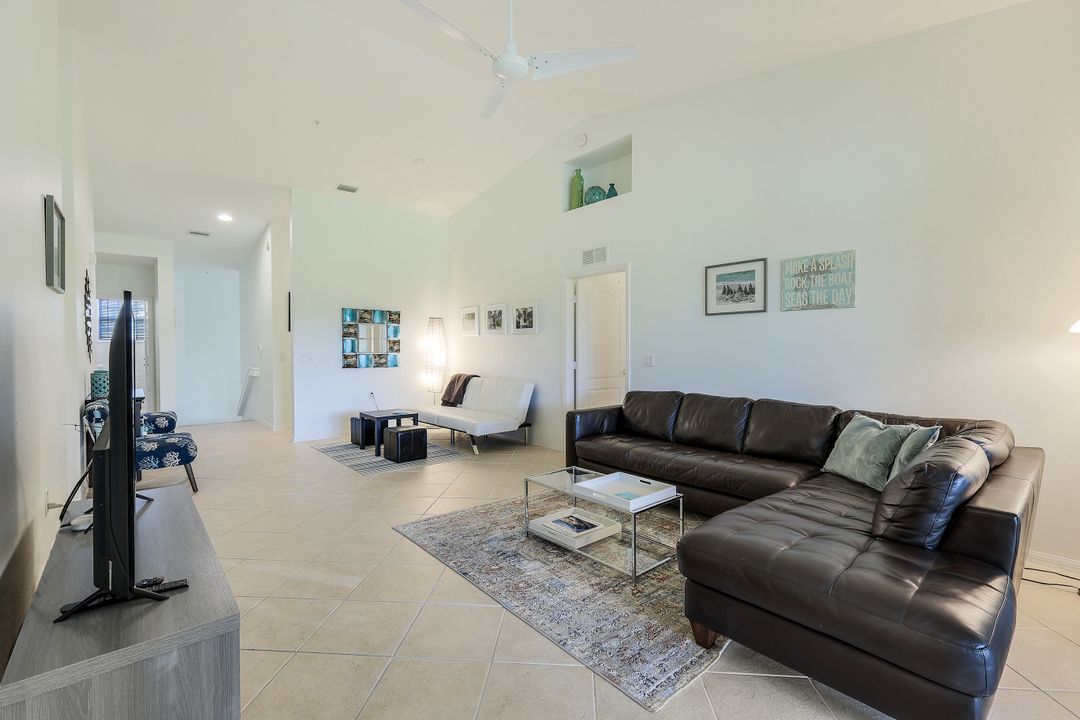 3465 Laurelgreens Ln S  #202, Naples, FL 34119