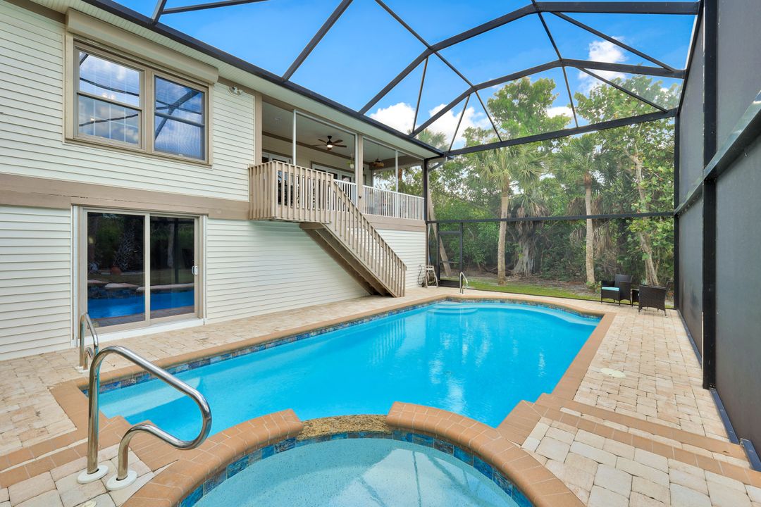 2130 Sunset Cir, Sanibel, FL 33957