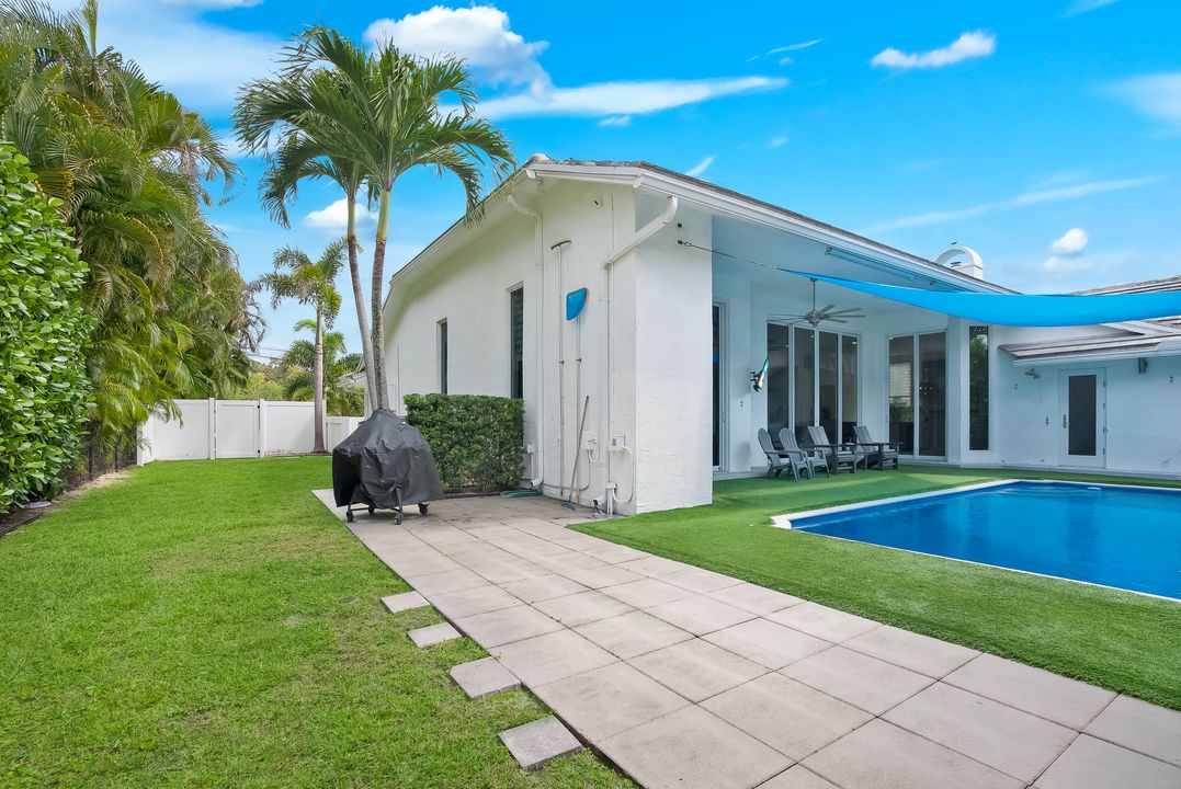 1002 Lake Shore Dr, Delray Beach, FL 33444