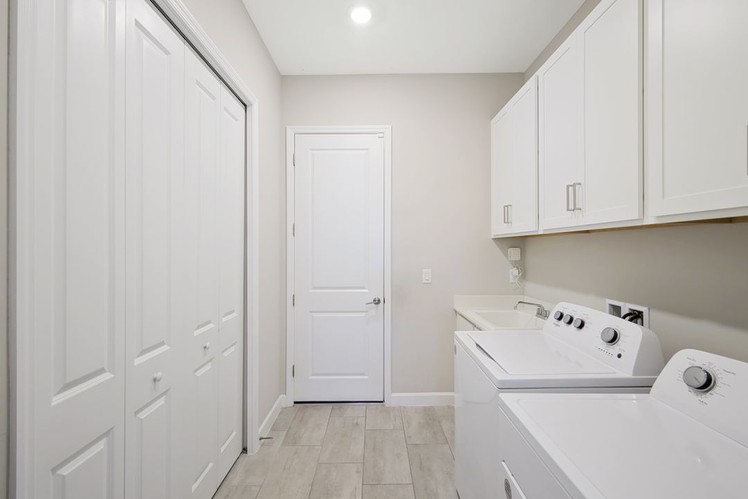 11689 Canopy Loop, Fort Myers, FL 33913